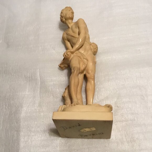 Vintage David by Bernini statue created by renowned Italian artist A. Santini - Picture 10 of 15